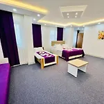 Lahza Apart 3*