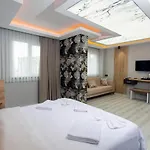 Lahza Apart 3*