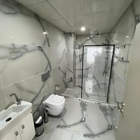 Lahza Apart 아파트호텔 트라존