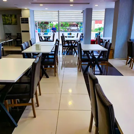 Aparthotel Lahza Apart