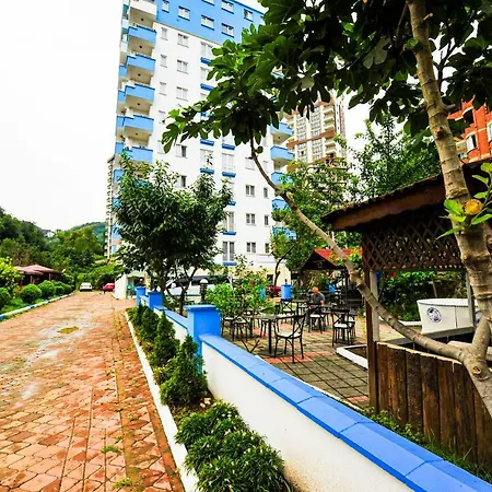 Lahza Apart 3* 트라존