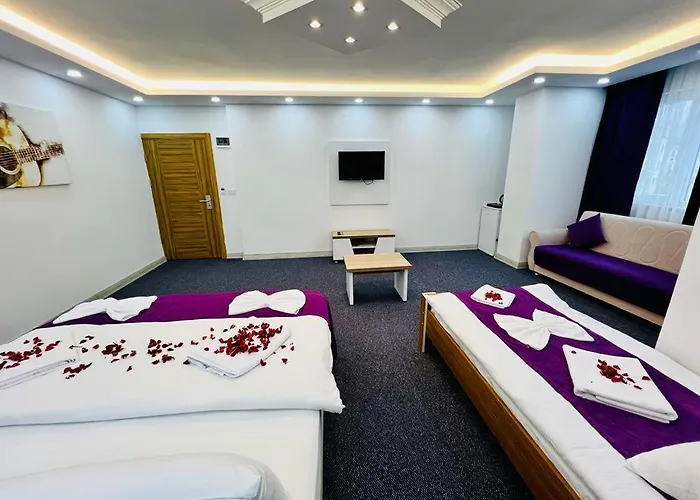 Aparthotel Lahza Apart 3*