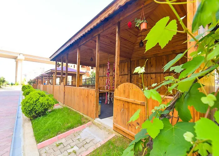 Aparthotel Lahza Apart