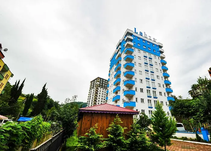 Aparthotel Lahza Apart 3*