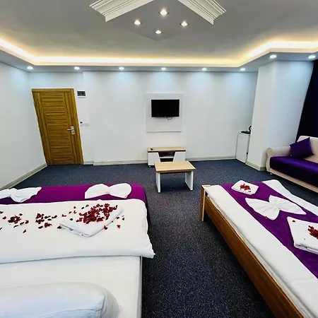 Aparthotel Lahza Apart 3*