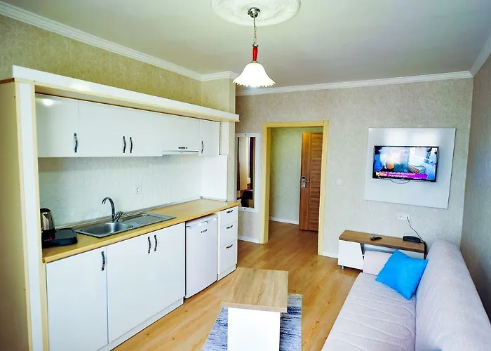 Aparthotel Lahza Apart 3*